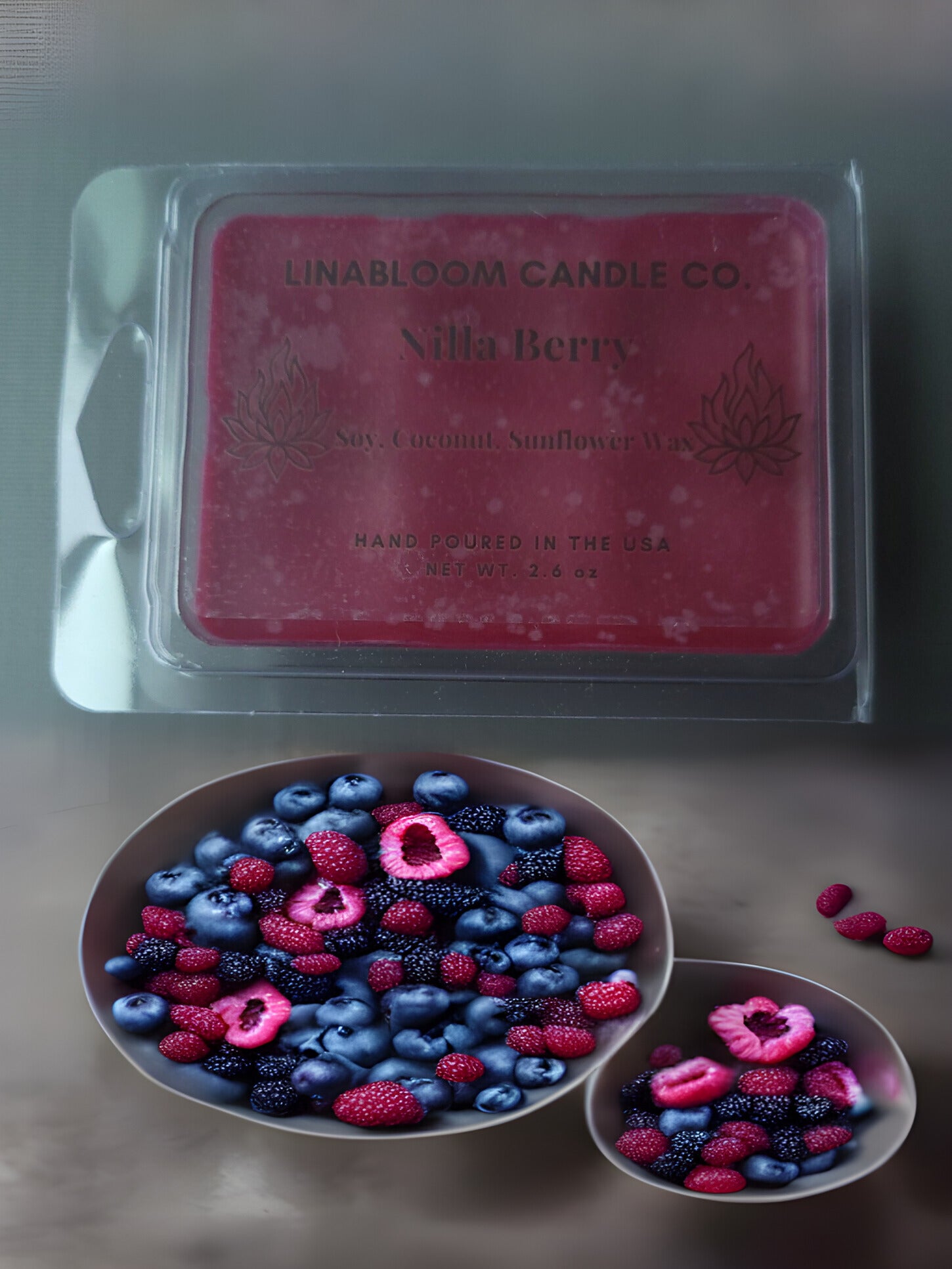 Nilla Berry 2.6oz clamshell wax melt by LinaBloom — wild berry and vanilla bean